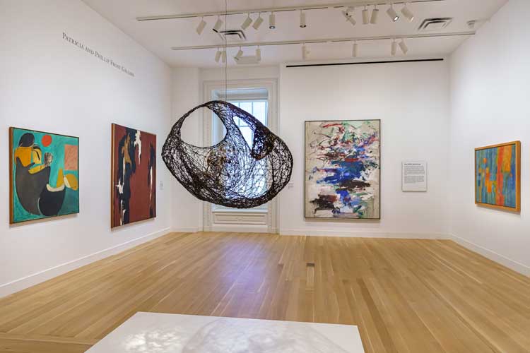 Centre: Claire Falkenstein, Envelope, 1958. Steel wire assemblage, 48 x 60 x 36 in (122.0 x 152.4 x 91.4 cm). Installation view, American Voices and Visions: Modern and Contemporary Art, Smithsonian American Art Museum. Photo: Albert Ting.