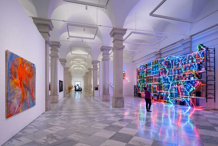 Right: Nam June Paik, Electronic Superhighway: Continental U.S., Alaska, Hawaii, 1995. Installation view, American Voices and Visions: Modern and Contemporary Art, Smithsonian American Art Museum. Photo: Ron Blunt.