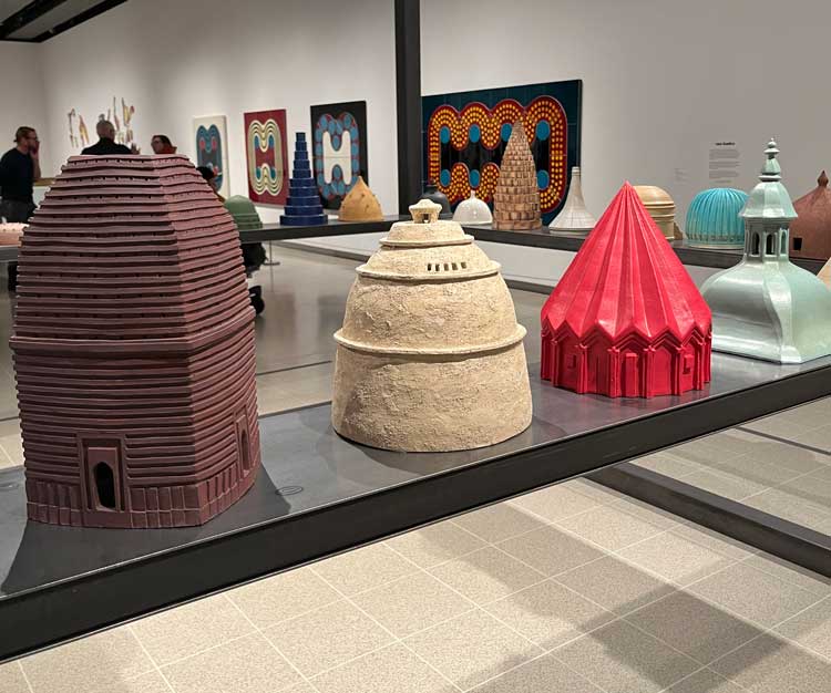 Installation view of Shahpour Pouyan (detail), Strange Clay: Ceramics in Contemporary Art, Hayward Gallery, London (26 October 2022 - 8 January 2023). Photo: Veronica Simpson.