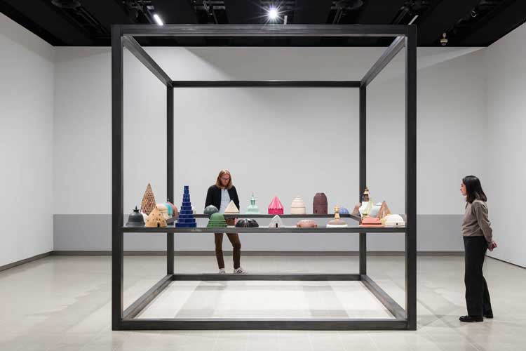 Installation view of Shahpour Pouyan, Strange Clay: Ceramics in Contemporary Art, Hayward Gallery, London (26 October 2022 - 8 January 2023). Photo: Mark Blower. Courtesy the Hayward Gallery.