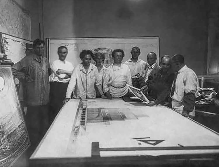 Boris Iofan, his wife Olga, his brother Dmitry, and his team with their prize-winning design in the international competition for the Palace of the Soviets. © Courtesy Ekaterina Makarova.