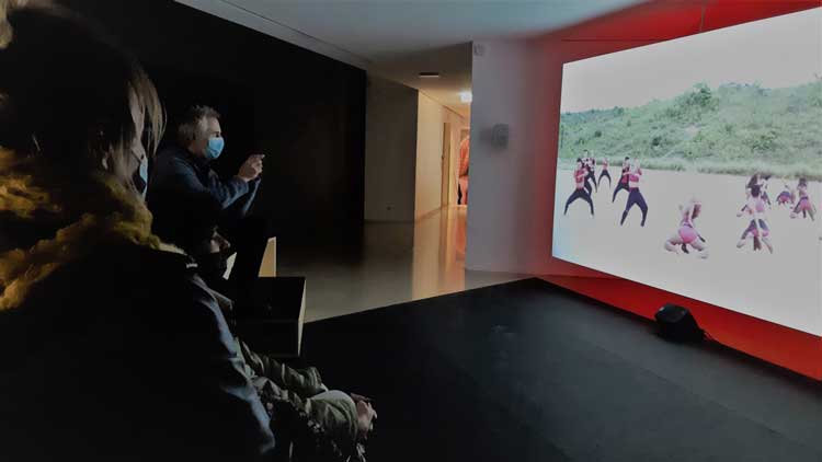 Bárbara Wagner & Benjamin de Burca: Swinguerra, installation view, Maison Européenne de la Photographie, Paris, 10 November 2021 – 16 January 2022. Photo: Ana Beatriz Duarte.