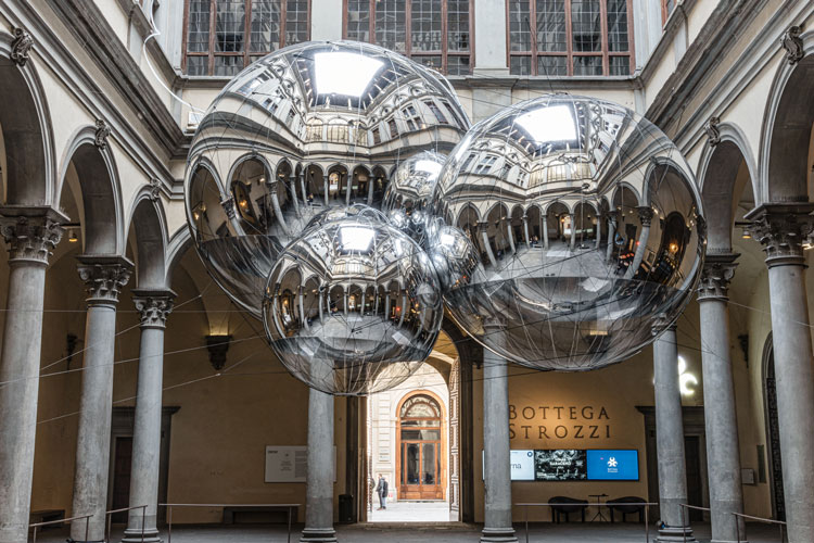 Tomás Saraceno, Aria installation at Palazzo Strozzi, Firenze. Photo ® Ela Bialkowska, OKNO Studio 2020.