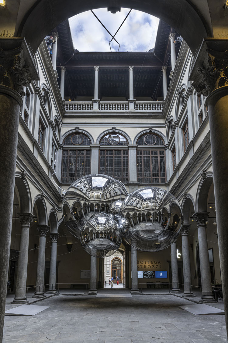 Tomás Saraceno, Aria installation at Palazzo Strozzi, Firenze. Photo ® Ela Bialkowska, OKNO Studio 2020.