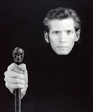 Robert Mapplethorpe. Self Portrait, 1988. Photograph, gelatine silver print on paper, 57.7 x 48.1 cm. ARTIST ROOMS National Galleries of Scotland and Tate. Acquired jointly through The d'Offay Donation with assistance from the National Heritage Memorial Fund and the Art Fund 2008 © Robert Mapplethorpe Foundation.