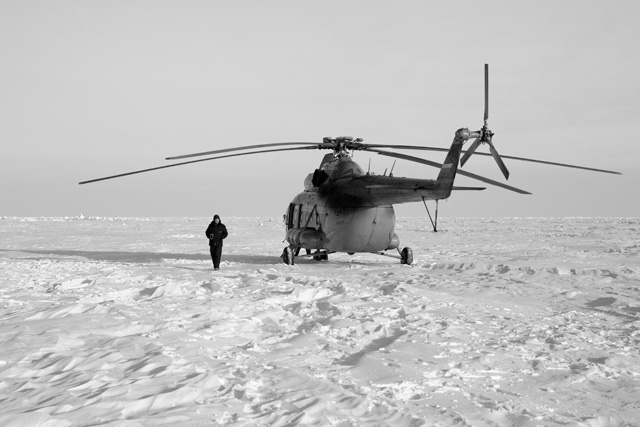 Santiago Sierra. North Pole Documentation, 2015. Ditone archival print on Hahnemuhle Photo Rag. Courtesy of Santiago Sierra Studio & a/political.