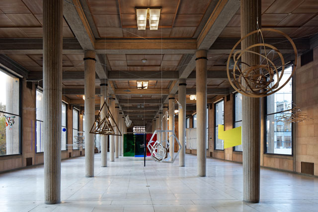 Suspension: A History of Abstract Hanging Sculpture, 1918-2018, installation view, Palais d’Iéna. Courtesy of Olivier Malingue Ltd. Photo: Benoît Fougeirol.