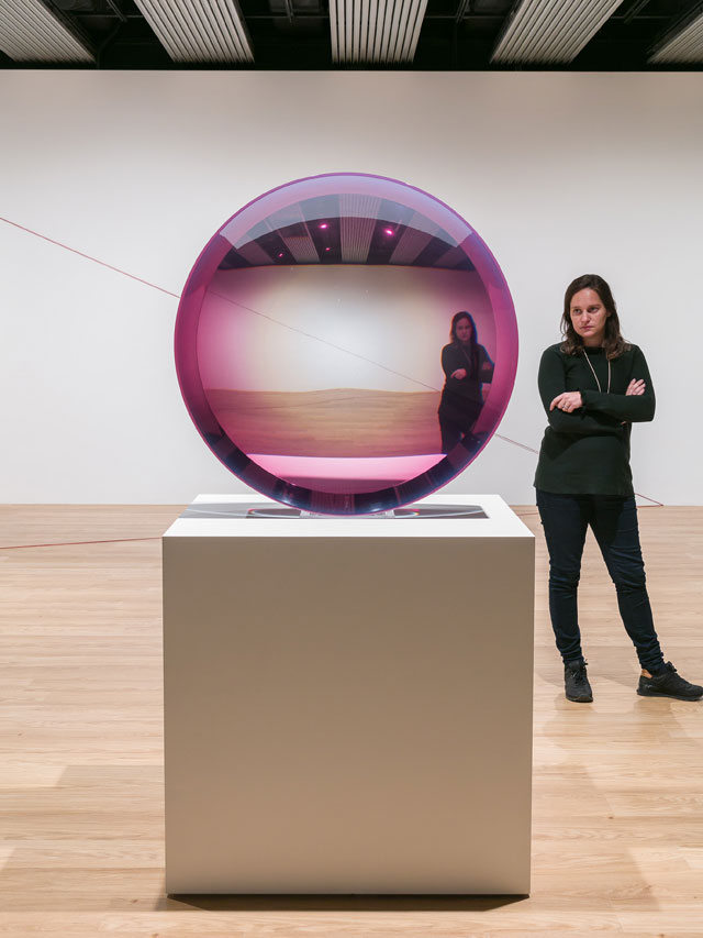 Fred Eversley, Untitled (Parabolic Lens), 1971. Installation view at Space Shifters © copyright the artist, courtesy Hayward Gallery 2018. Photo: Mark Blower.