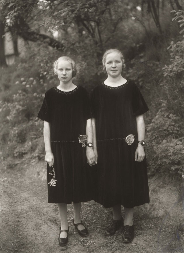 August Sander. Bauernmädchen (Country Girls), 1925 (printed 1972). Gelatin silver print, 79.3 x 60 cm (31 1/4 x 23 5/8 in). © Die Photographische Sammlung/SK Stiftung Kultur - August Sander Archiv, Cologne / DACS 2018.