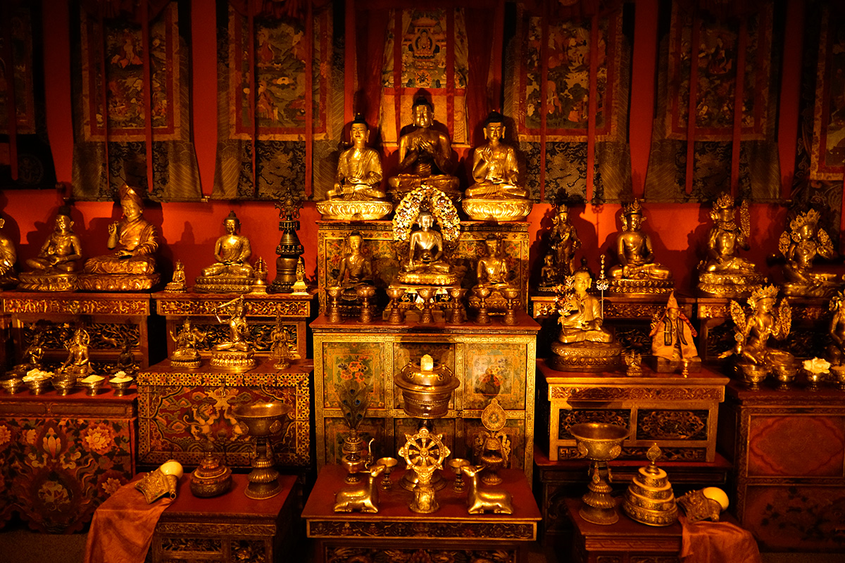 The Tibetan Buddhist Shrine Room from the Alice S. Kandell Collection. Gifts and promised gifts from the Alice S. Kandell Collection to the Arthur M. Sackler Gallery, Smithsonian Institution, Washington, DC. Photograph: Miguel Benavides.