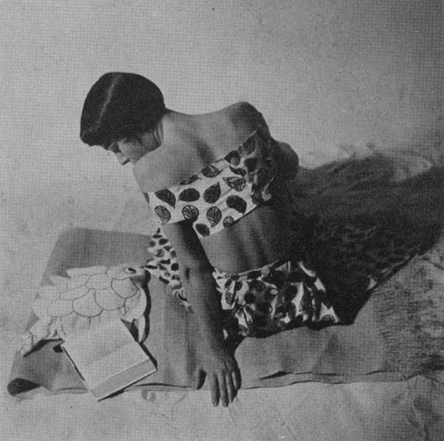 Elsa Schiaparelli, Vogue Paris, June 1949.

        Courtesy of The Metropolitan Museum of Art. Photograph by Rutledge, Rutledge © Vogue Paris.