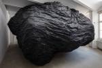 Eduardo Basualdo. The End of Ending, 2012. Black aluminium,  600 x 600 x 350 cm.  Courtesy the artist and PSM Gallery, Berlin.