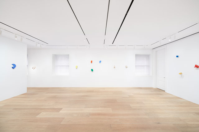 Joel Shapiro, installation view, Dominque Lévy, New York.