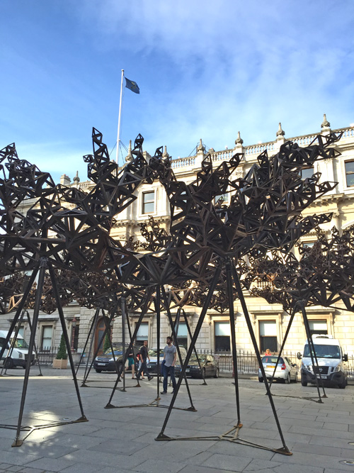 Conrad Shawcross. The Dappled Light of the Sun, 2015 (view 2). Photograph: Martin Kennedy.