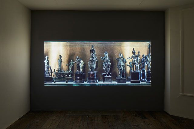 Amie Siegel. Fetish, 2016. HD video, colour/sound. Exhibition view, South London Gallery, 2017. Courtesy the artist and Simon Preston Gallery, New York. Photograph: Andy Stagg.