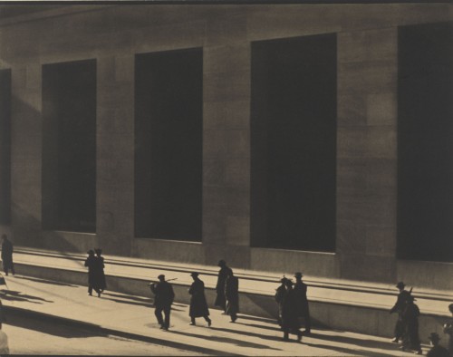 Paul Strand. Wall Street, New York, 1915 (negative); 1915 (print). Platinum print, Image: 9 3/4 × 12 11/16 in (24.8 × 32.2 cm), Philadelphia Museum of Art, The Paul Strand Retrospective Collection, 1915-1975, gift of the estate of Paul Strand, 1980 © Paul Strand Archive/Aperture Foundation.