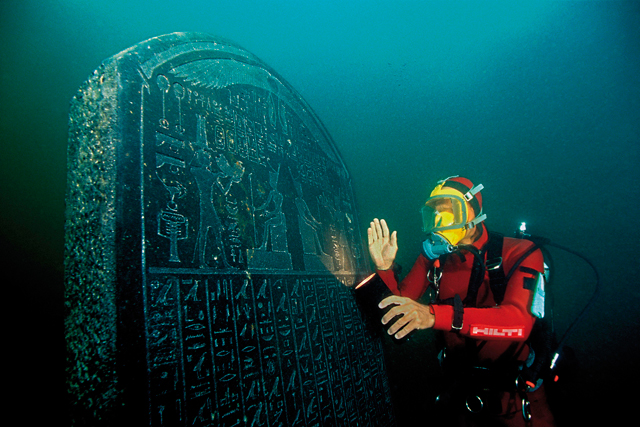 Stele of Thonis-Heracleion, Thonis-Heracleion, Aboukir Bay, Egypt (SCA 277). © Franck Goddio/Hilti Foundation. Photograph: Christoph Gerigk.