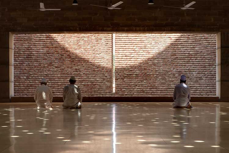 Bait Ur Rouf Mosque, Dhaka, by Marina Tabassum Architects. Photo: Hasan Saifuddin Chandan.