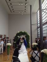Micro-Events n°46. Wedding, Taniuchi marrying flower artist and the photographer. © Tsuneko Taniuchi Adagp, 2014 Paris.