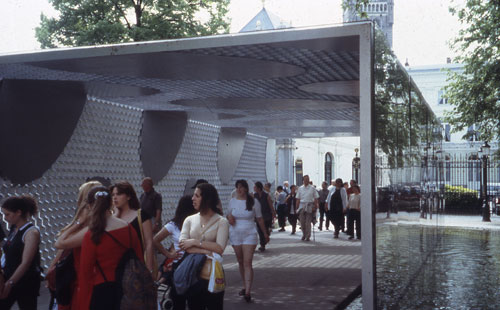 Brugge Pavilion. Architect: Toyo Ito. Photograph: Stefaan Ysenbrandt. (View 2).