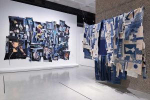 Unravel: The Power and Politics of Textiles in Art, installation view, Barbican Art Gallery. © Jo Underhill / Barbican Art Gallery.