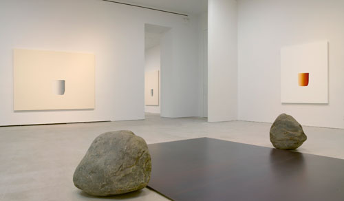 Lee Ufan. Installation view (3), Pace, New York.