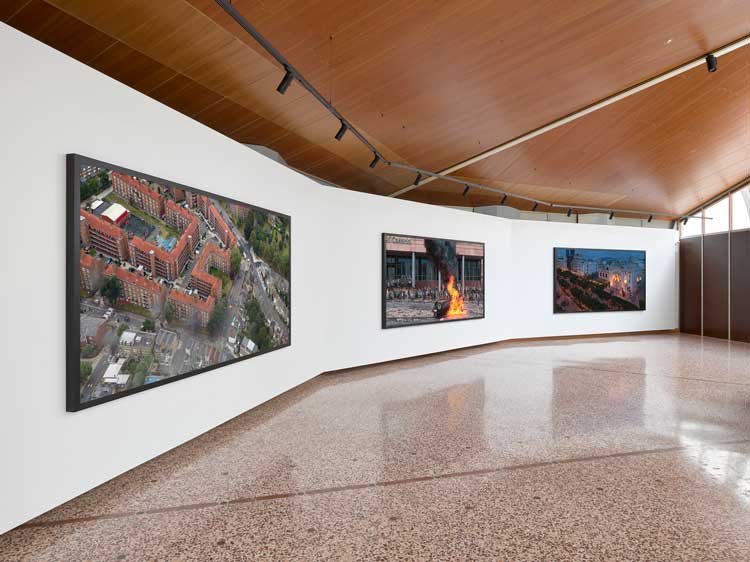 Installation view of Stan Douglas: 2011 ≠ 1848, at the Canada Pavilion at the 59th International Art Exhibition, La Biennale di Venezia, 2022. Photo: Jack Hems. Courtesy of the artist, the National Gallery of Canada, Victoria Miro and David Zwirner.