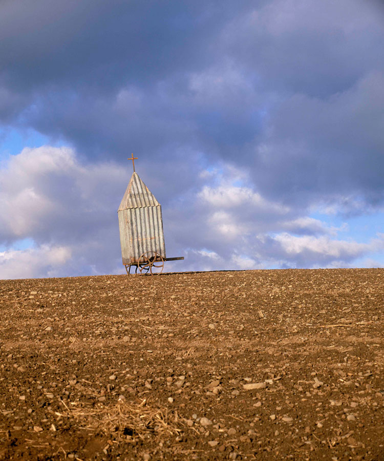 Michael Visocchi. Calvinist Implement, 2001. Photographic work. Temporary sculpture placed in landscape. Steel, wood. Photo: Michael Visocchi.