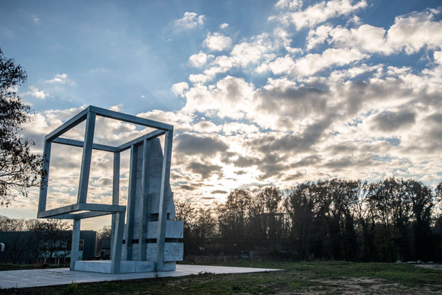 Cosmogolem, marble, steel, 12 x 8m, Cosmopolitan Culture Park, LABIOMISTA, Genk (BE). © Koen Vanmechelen, 2018. Photo: the city of Genk.