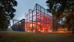 The Battery – Studio Koen Vanmechelen, exterior view on The Looking glass (green house), LABIOMISTA, Genk (BE). © Koen Vanmechelen, 2018. Photo: Philippe van Gelooven.