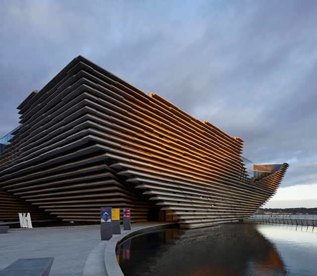 V&A Dundee, Scotland. Exterior view at dusk. © HuftonCrow.