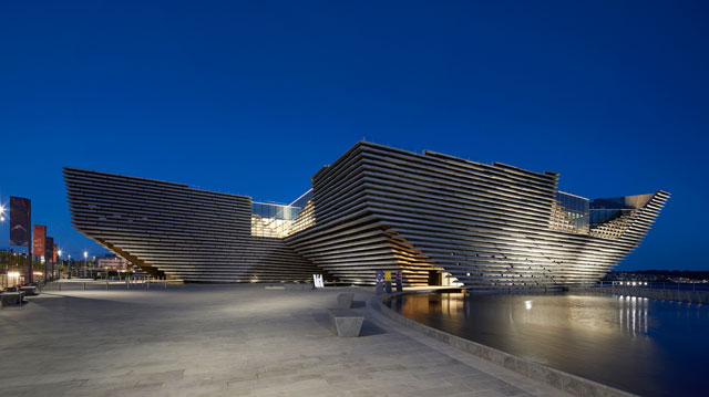 V&A Dundee, Scotland. Exterior view at night. © HuftonCrow.