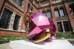 Jeff Koons. <em>Diamond (Pink)</em>, installed in the John Madejski Garden, V&A South Kensington, London.