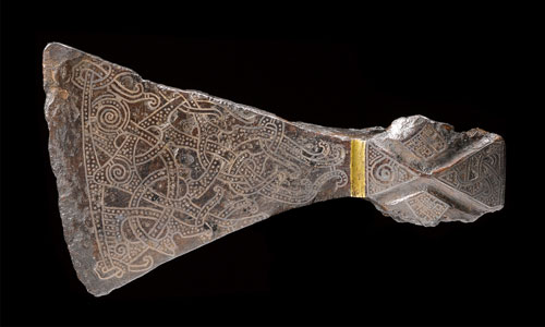 Silver-inlaid axehead in the Mammen style, AD 900s. Bjerringhøj, Mammen, Jutland, Denmark. Iron, silver, brass. L 17.5 cm. © The National Museum of Denmark.