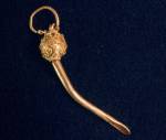Ear spoon with filigree terminal and suspension ring, 10th century. Gedehaven, south-west Zealand, Denmark. © The National Museum of Denmark.