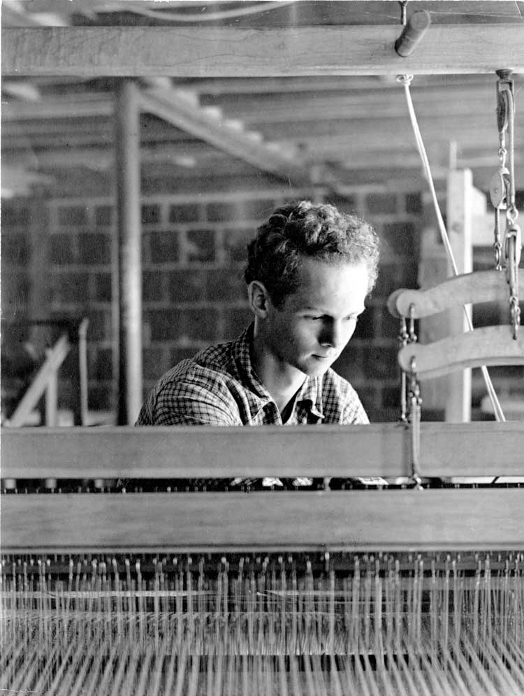 John 'Danny' Deaver weaving, c1941–43. Photograph by Will Hamlin, Martin Duberman Collection, Western Regional Archives, State Archives of North Carolina.