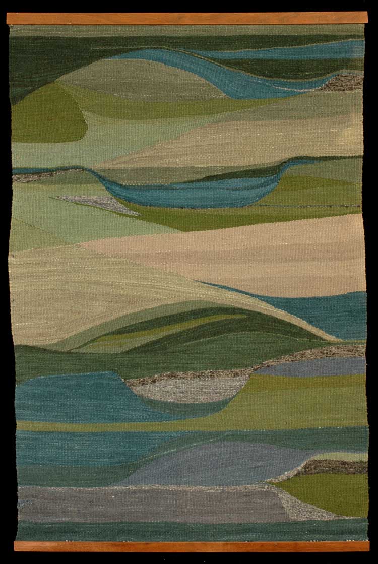 Joan Potter Loveless, Bay Area, c1960-70. Wool, 56 x 37 in. Collection Black Mountain College Museum + Arts Center. Photograph by Alice Sebrell.