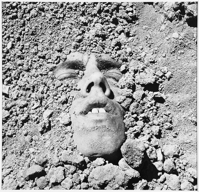 David Wojnarowicz, Untitled (Face in Dirt), 1991 (printed 1993). Gelatin silver print, 48.3 × 58.4 cm. Collection of Ted and Maryanne Ellison Simmons. Photograph courtesy Museo Reina Sofia.