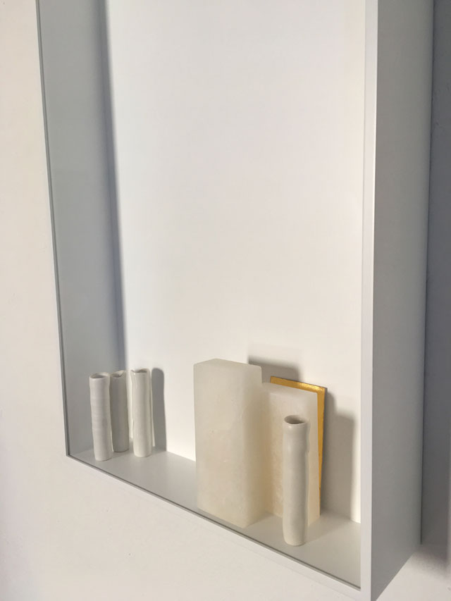 Edmund de Waal: Psalm. Detail of vitrine, second floor. Photo: Veronica Simpson.