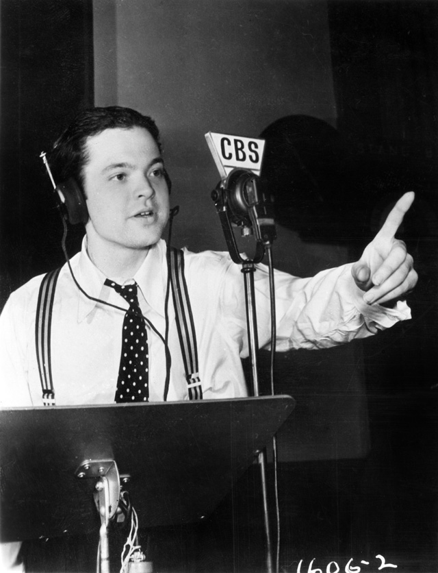 Orson Welles, Campbell Playhouse. Photo: CBS Radio/Photofest.