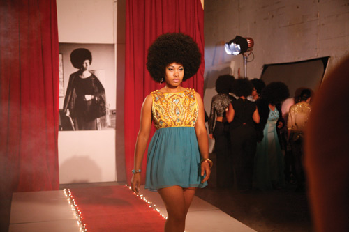 Carrie Mae Weems. Afro-Chic, 2010. Digital colour video, with sound, 5 min 30 sec. Collection of the artist, courtesy the artist and Jack Shainman Gallery, New York. © Carrie Mae Weems.