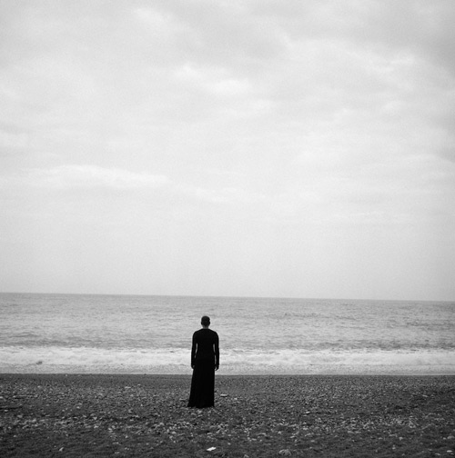 Carrie Mae Weems. A Broad and Expansive Sky—Ancient Rome (from Roaming), 2006. Chromogenic print, 73 x 61 inches (185.4 x 154.9 cm). Private collection, Portland, Oregon. © Carrie Mae Weems.