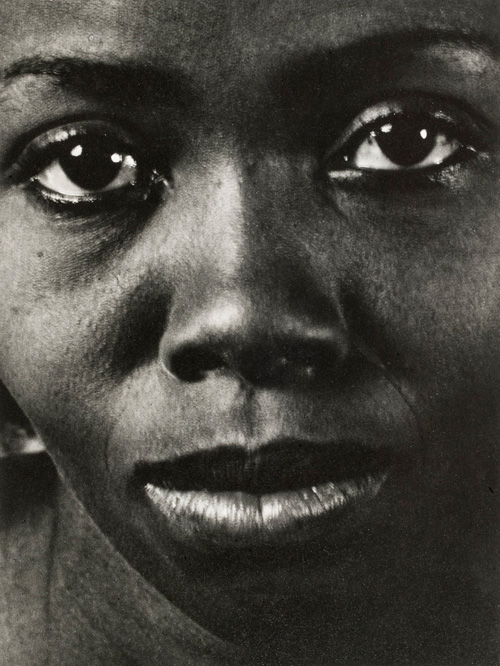 Consuelo Kanaga. Annie Mae Merriweather, 1936. Tirage argentique, 20 x 15.1 cm. New York, International Center of Photography
© Collection International Center of Photography.