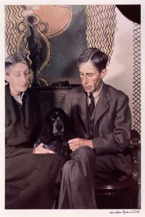 Gisele Freund. Virginia and Leonard Woolf, 1939. © Estate Gisèle Freund/IMEC Images.