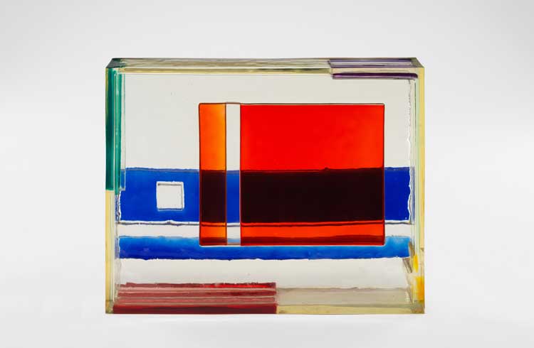 Leo Amino (1911–1989). Refractional #75, 1972. Polyester resin, 11.89 x 14.88 x 2.99 in (30.2 x 37.8 x 7.6 cm). Courtesy The Estate of Leo Amino and David Zwirner Gallery. Photo © Kerry McFate.