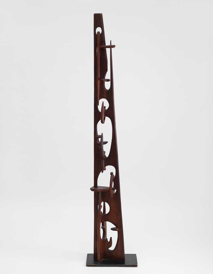 Leo Amino (1911–1989). Untitled, 1956. Wood, 72.52 x 15 x 9.02 in (184.2 x 38.1 x 22.9 cm). Courtesy The Estate of Leo Amino and David Zwirner Gallery. Photo © Kerry McFate.
