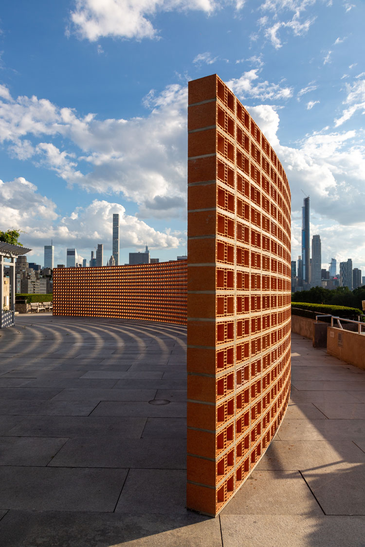 Héctor Zamora, Lattice Detour, 2020. Installation view, The Roof Garden Commission, courtesy of the artist. The Metropolitan Museum of Art, Photo: Anna-Marie Kellen.