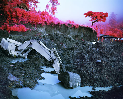 Richard Mosse. Stalemate, 2011. Digital c-print. Courtesy of the artist and Jack Shainman Gallery, New York.