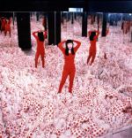 Yayoi Kusama. Infinity Mirror Room – Phalli´s Field, 1965-2013.