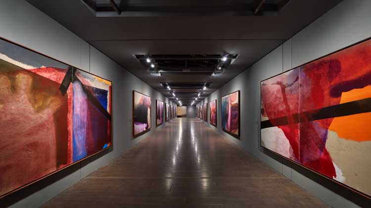 Pedro Cabrita Reis, XIV Steps, exhibition view.